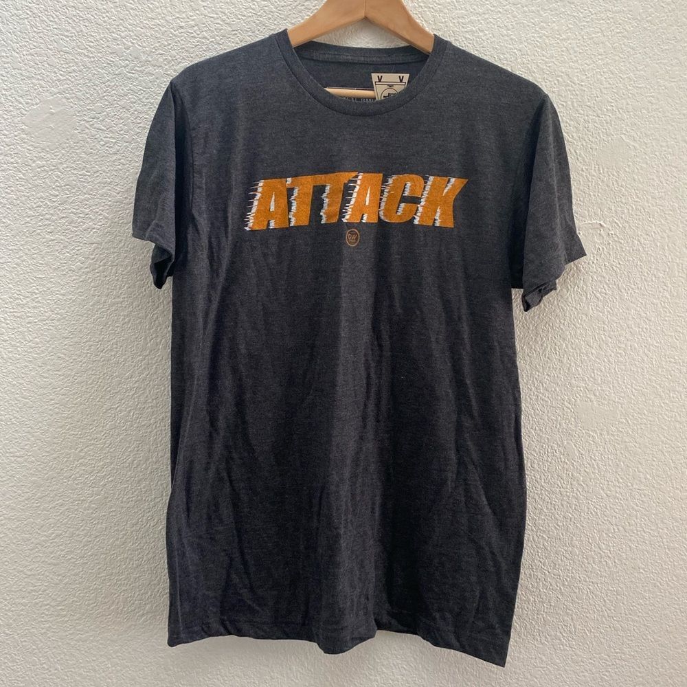 Tennessee Volunteers Football Attack DW Designs Gray T-Shirt Men's Medium NWT